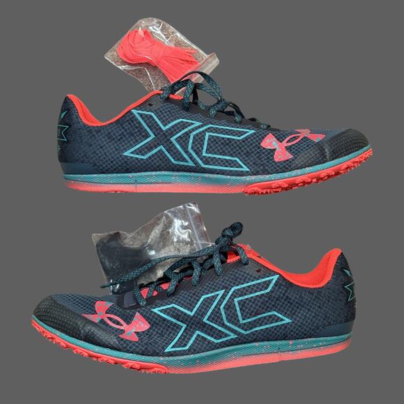 Under Armour Brigade XC Low Men's Size 11.5 Track Shoes 3022001-401 NWT - Picture 1 of 8